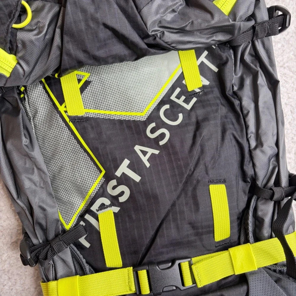 Eddie Bauer First Ascent Bacon 28L Backpack Black Green Hiking Pack